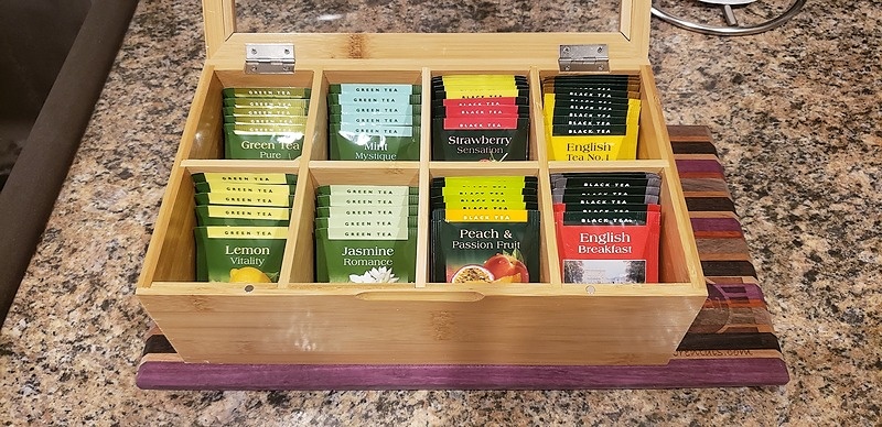 Tea box with a wide variety of teas